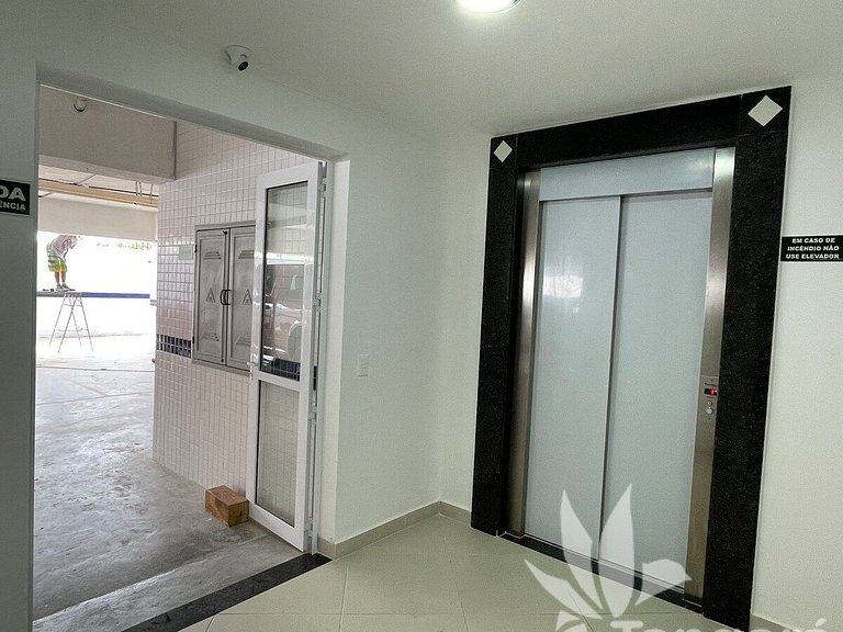 Apê PMR 5º andar, Duas vagas de garagem