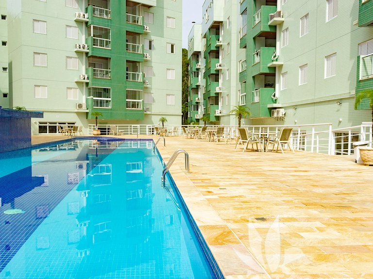 Apê completo • Piscina aquecida • 350m praia