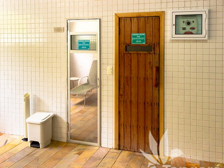 Apê completo • Piscina aquecida • 350m praia