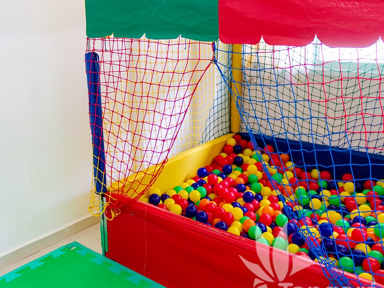 Apê completo • Piscina aquecida • 350m praia