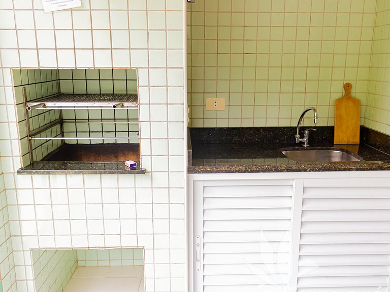 Apê completo • Piscina aquecida • 350m praia