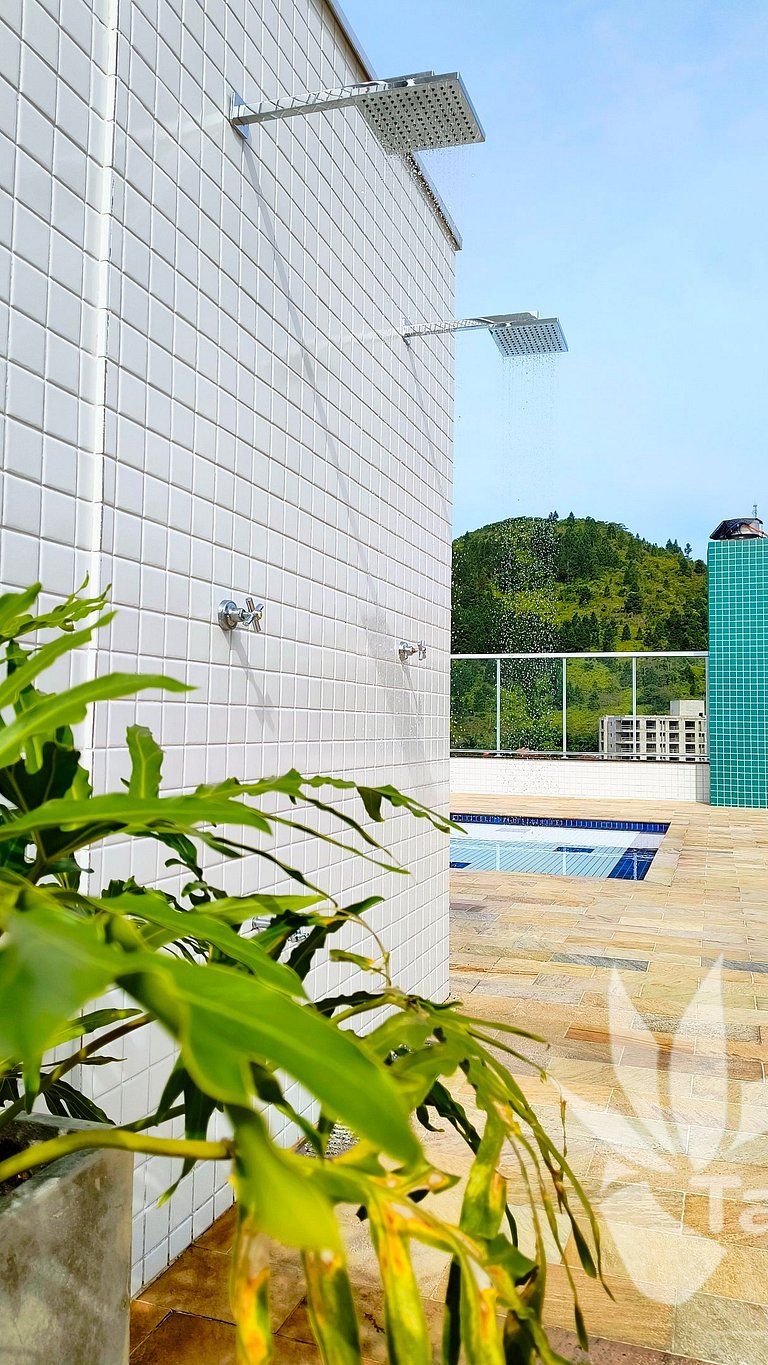 Apartamentos 300m Praia das Toninhas - com vista para o mar