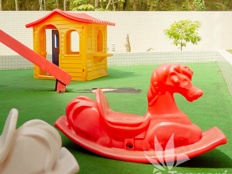 Apê completo • Piscina aquecida • 350m praia